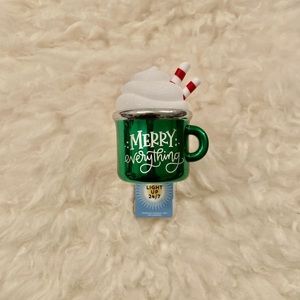 New BBW Merry Everything Christmas Hot Cocoa Wallflower
